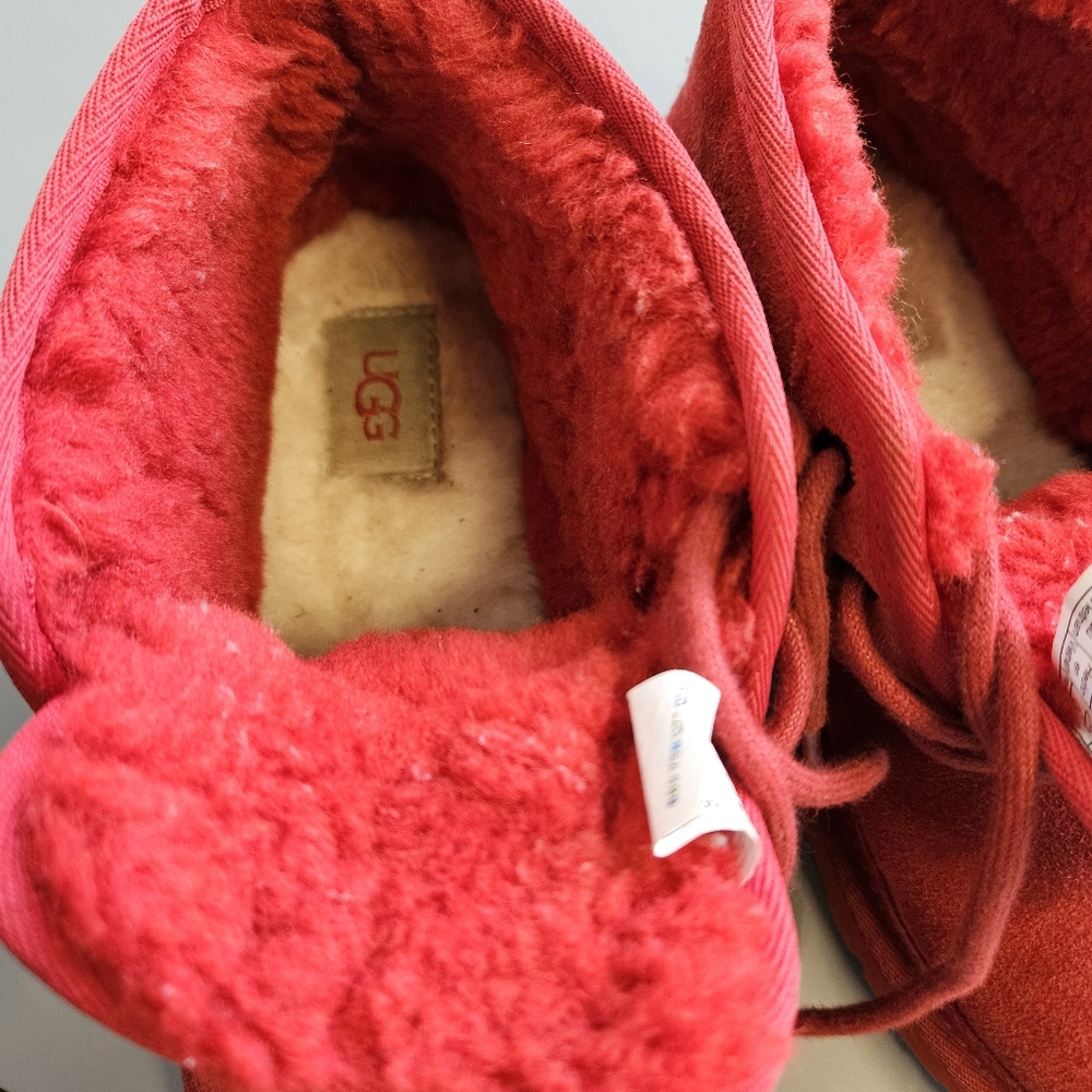 UGG Women's Red Neumel Chukka Boot US 6 EU 37 Leather Suede Shearling Lace Up - Picture 9 of 13
